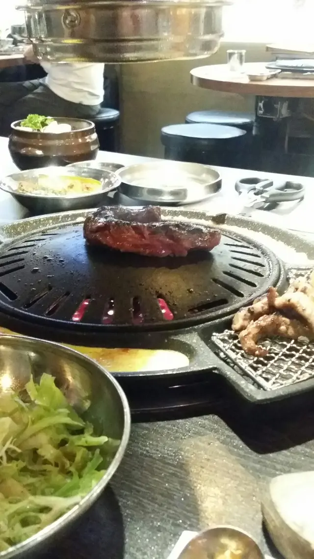 略為燒燒加少少鹽已經好好味，好lam,肉汁非常豐富