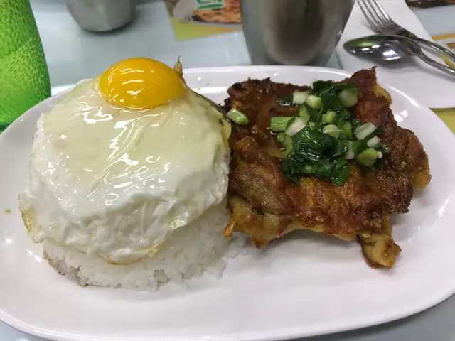 葱油滑蛋雞扒飯