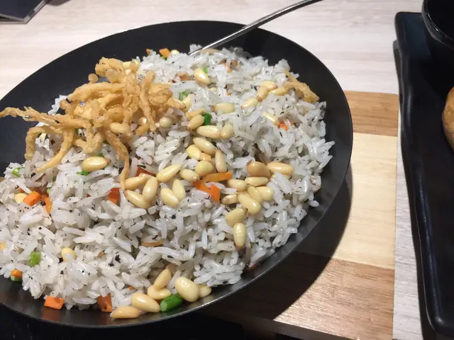 黑松露的味道稍為給松子仁的味道蓋過了,細碎的松子仁爽脆,白茫的炒飯十分香口,花生乾食,味道有點偏鹹