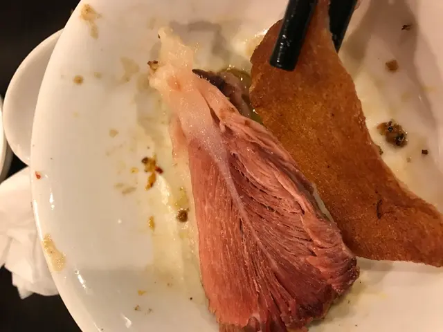 唔咸又唔肥, 個皮好脆