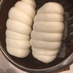臘腸 is a perfect match with Chinese steamed soft bun