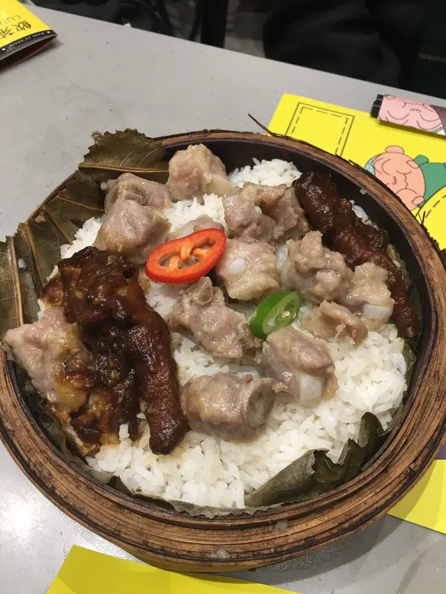 鳳爪排骨飯
