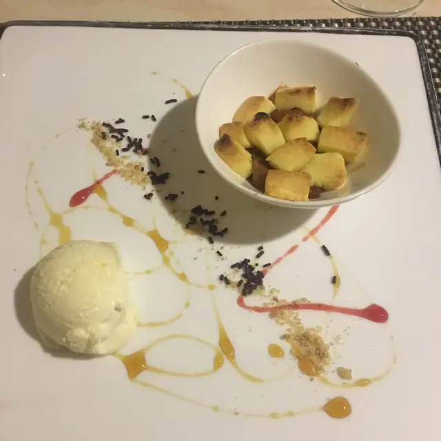 菠蘿金寶，好味，如果份量多點更好