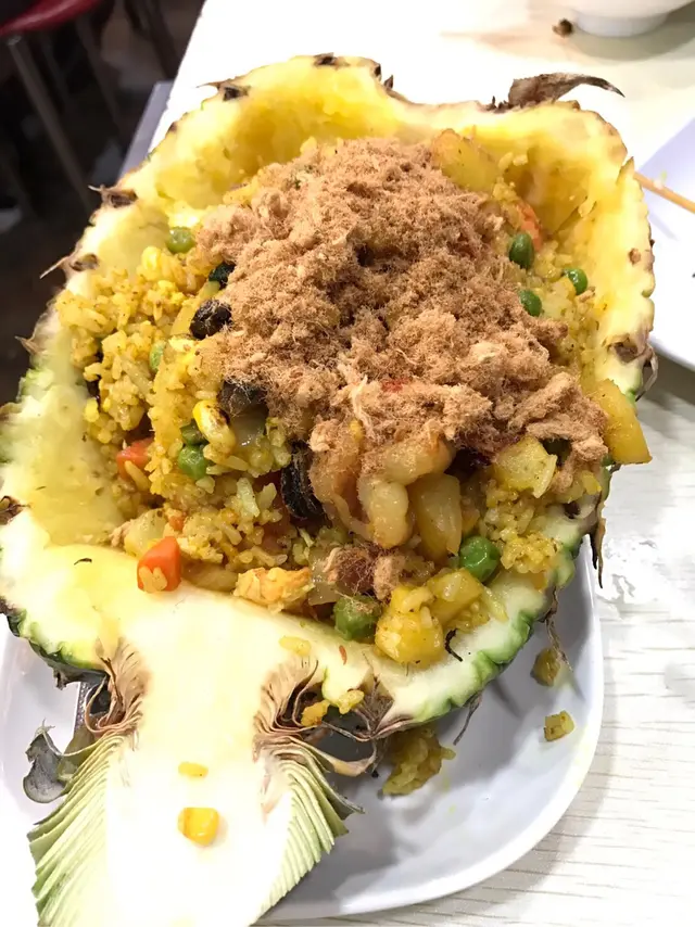 符合預期的泰式菠蘿炒飯