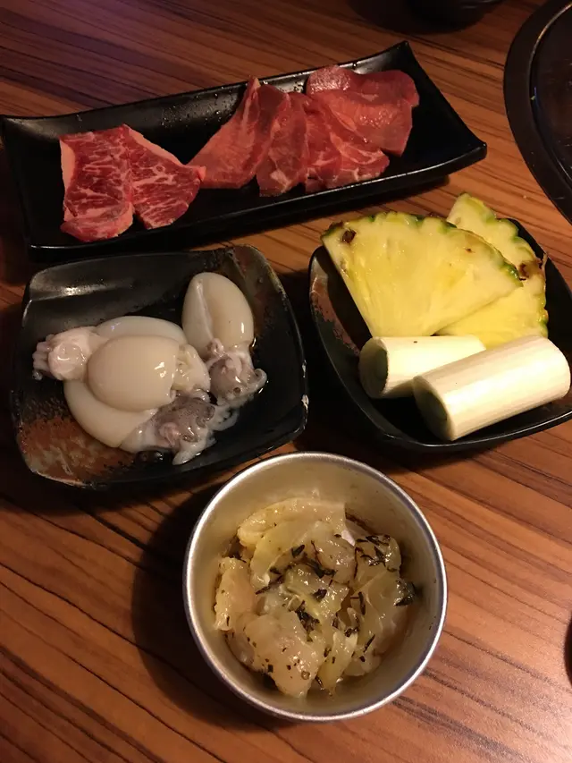 京蔥、菠蘿、牛舌、龍脷柳、墨魚仔