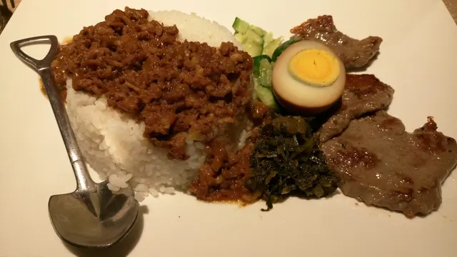 莎朗肉燥飯