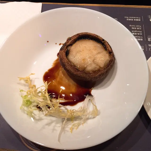 蟹肉帶子焗讓大咚菇