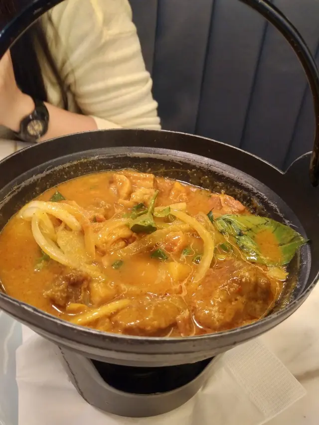 咖哩牛腩