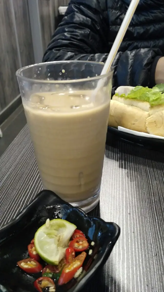 普通凍咖啡，可以揀越式咖啡