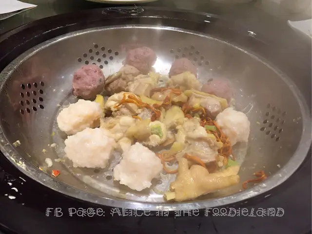 手剁鮮蝦丸、自制鮮牛丸、蟲草花清遠雞