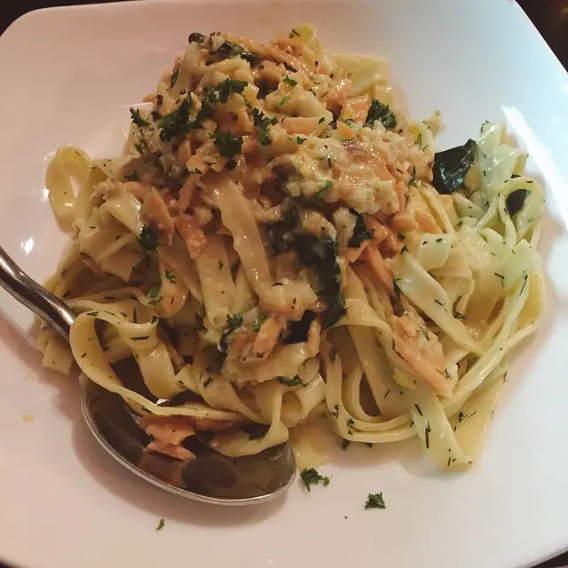 Salmon  and  Spanish  Cabonara