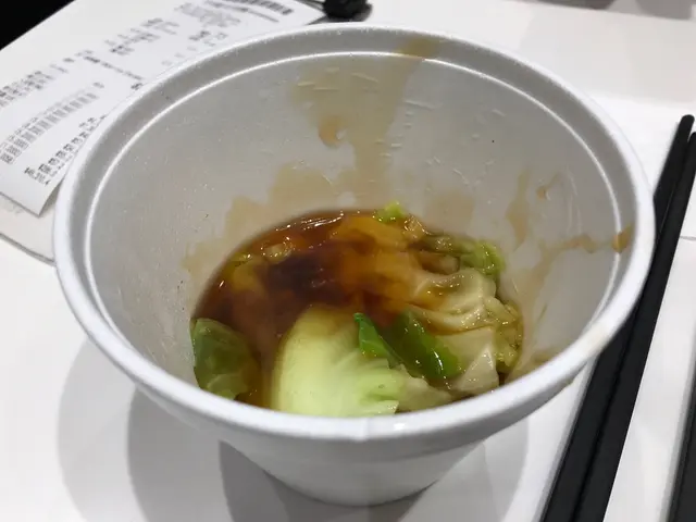 牛肉麵跟餐油菜hea到一個點