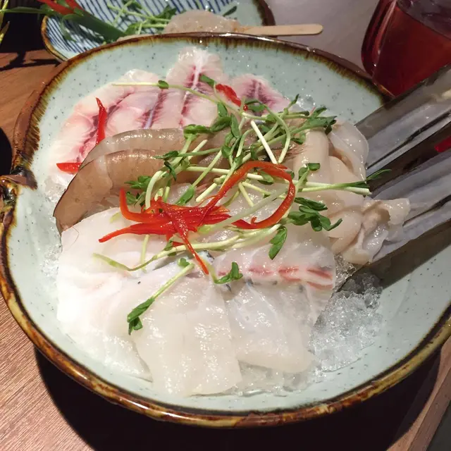 脆鯇片、海蝦、龍躉片及蟶子皇