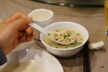 特色湯泡飯