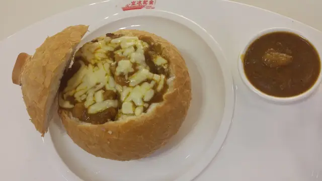 咖哩豬扒農夫包