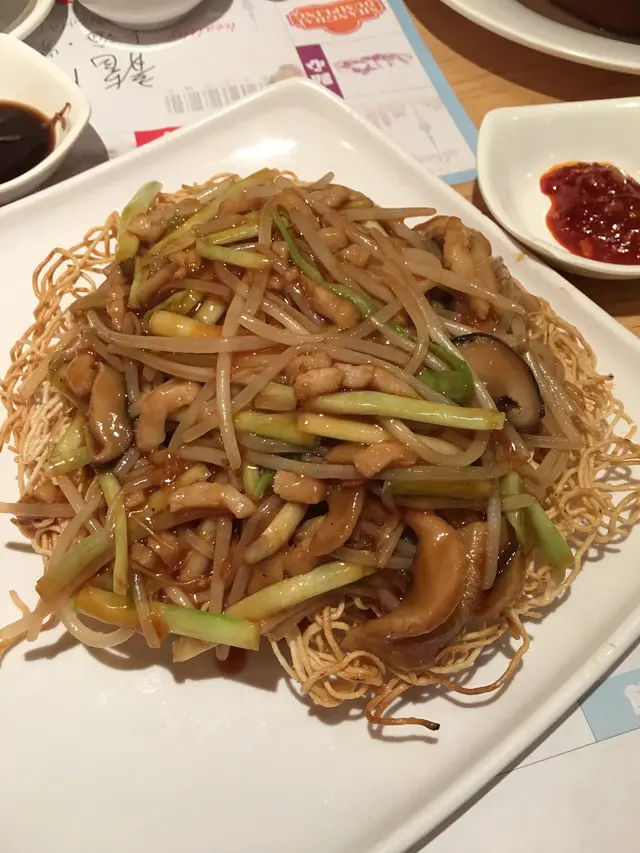 韭黃肉絲兩面黃