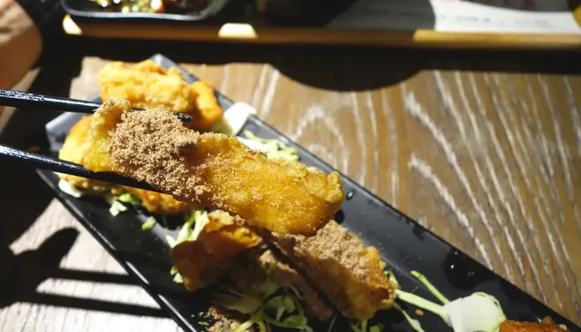 粗身脆薯雖然不太脆身, 卻因面層灑了惹味的淮鹽而加了分