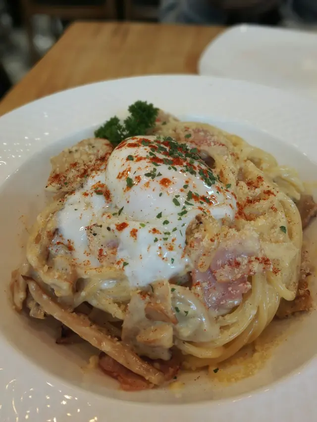 意式班尼蛋煙肉意粉:l(๑•ั็ω•็ั๑)