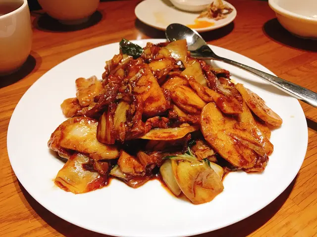 食落味道比較淡,但年糕咬口唔錯