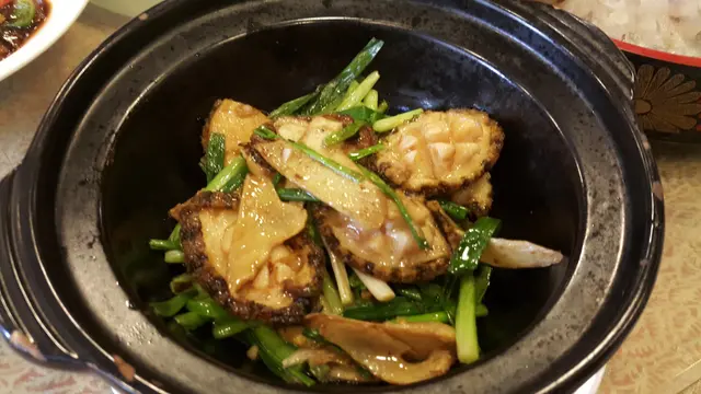 薑蔥鮑魚煲