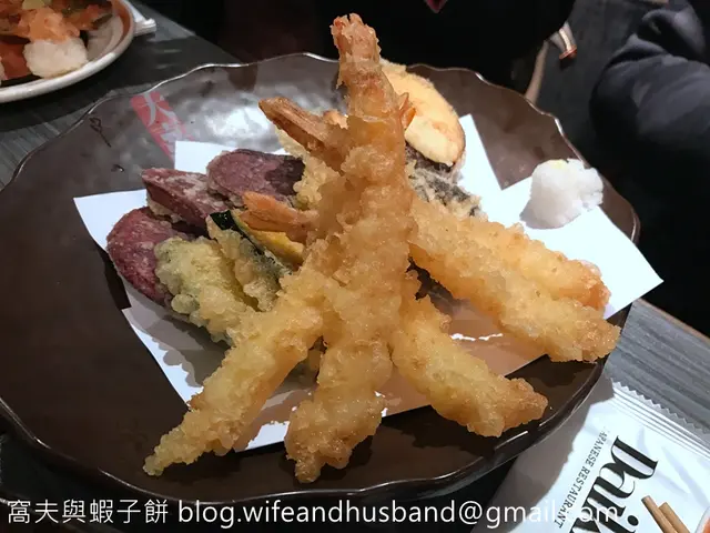 天婦羅蝦、日本蕃薯天婦羅和茄子天婦羅