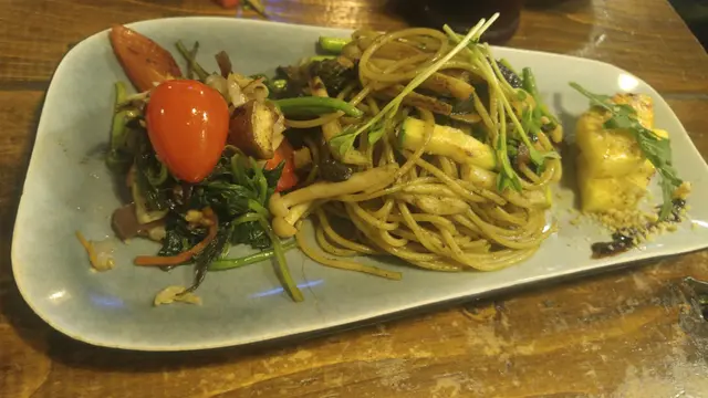 雜菌松子仁意粉