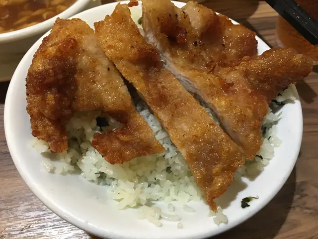 排骨菜飯