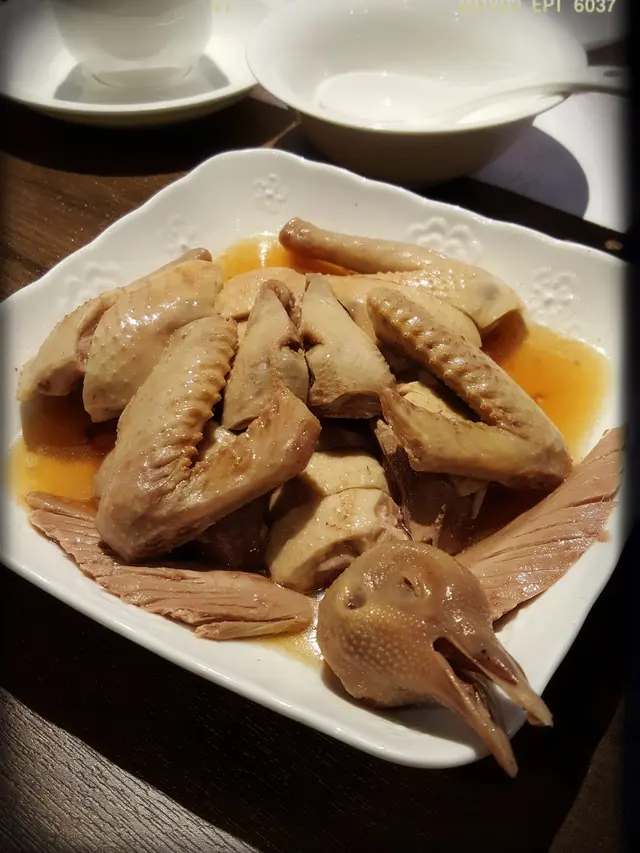 七里香醉乳鴿($103)