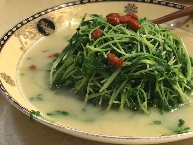 魚湯浸溫室豆苗