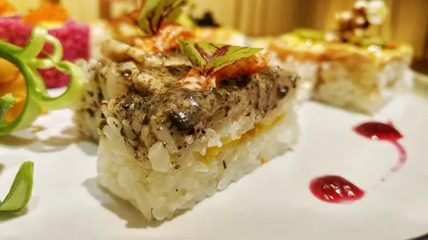 黑松露劍魚腩押壽司