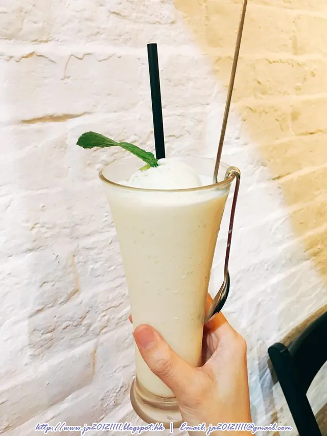 雲呢拿奶昔 (+$28)