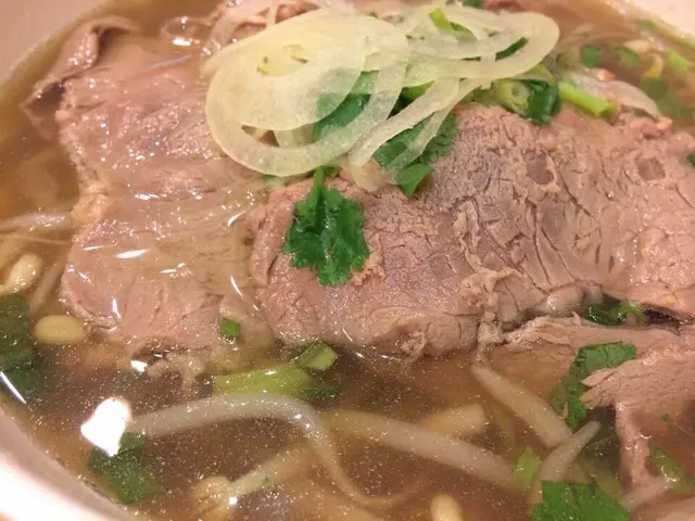 生牛肉檬粉