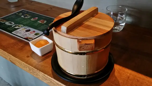 原桶即撞豆腐花