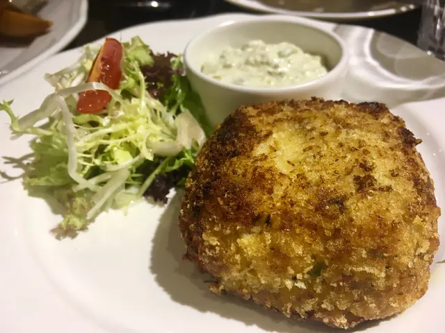 Home made crabcake with tartar sauce