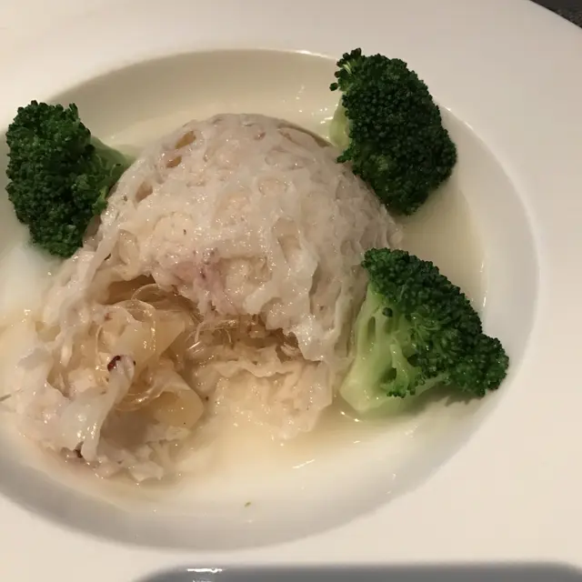 濃湯竹笙花膠素翅