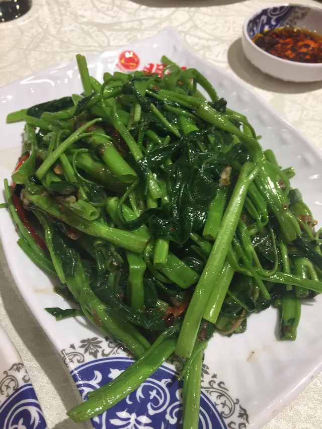 馬拉盞炒通菜