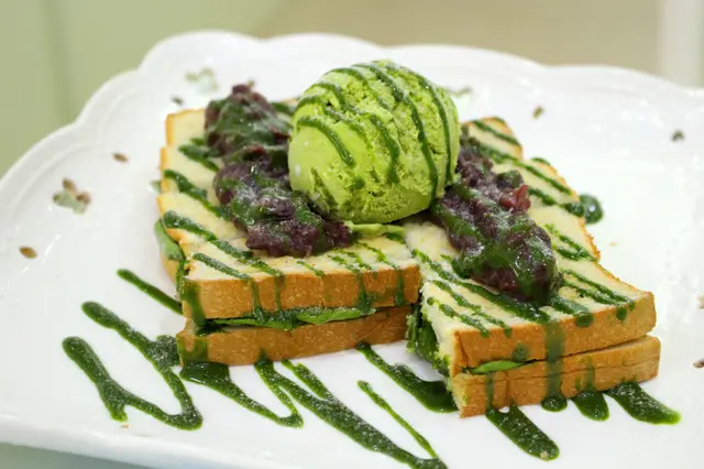 抹茶紅豆軟糕吐司