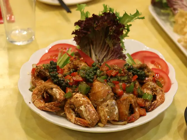 因為師傅已經去了小小蝦頭,一折就離殻,所以方便食用
但都OK辣,嗜辣人士之選