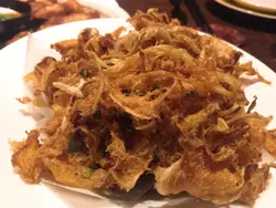 薑絲炸至脆片再加入肉鬆