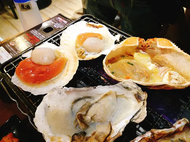 磯燒珍寶蠔、扇貝、甲羅燒