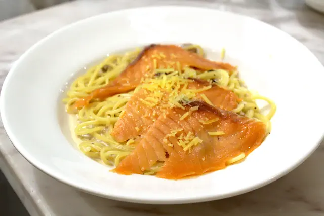 煙三文魚忌廉汁意粉