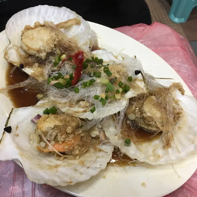 蒜蓉粉絲蒸扇貝（4隻）