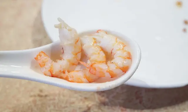 爽脆彈牙的口感，味道鮮甜美味，輕輕蘸上豉油更能發揮效果