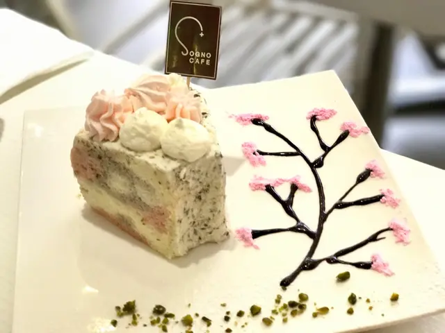 賣相已經忍唔住一啖咬落去鬆軟的口感滿足我的味蕾 必試之選