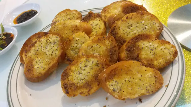 必食馳名蒜蓉包