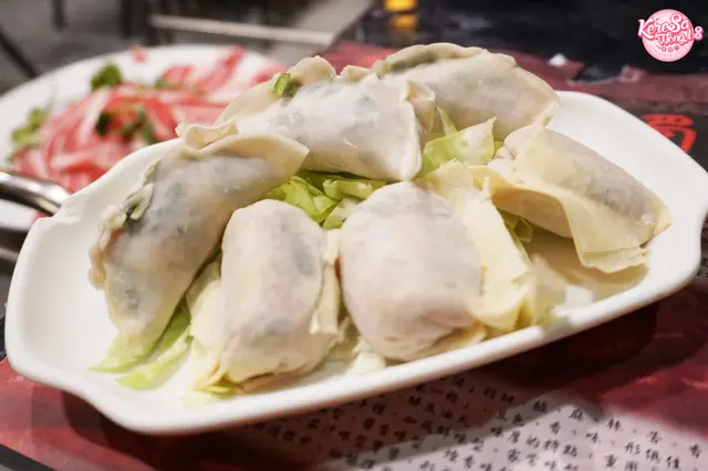 自家制韭菜餃併自家制雲吞