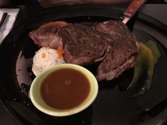 有三五七成熟，叫了七成。  好肥d肉，味道一般