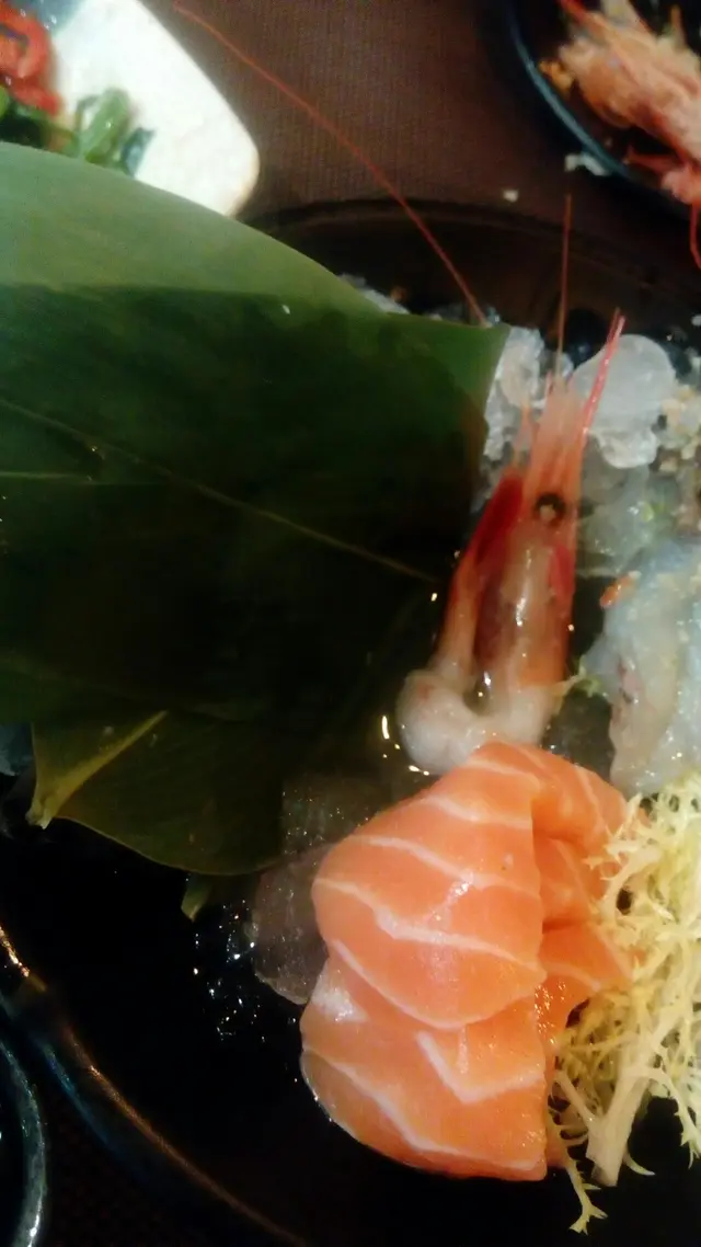 吾好阻佢游水喇…我地都係乖乖地叫其他熱食好過喇…