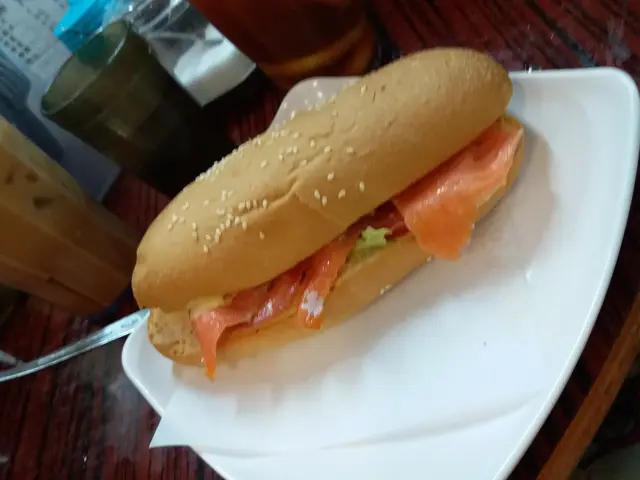 芥末煙三文魚潛艇