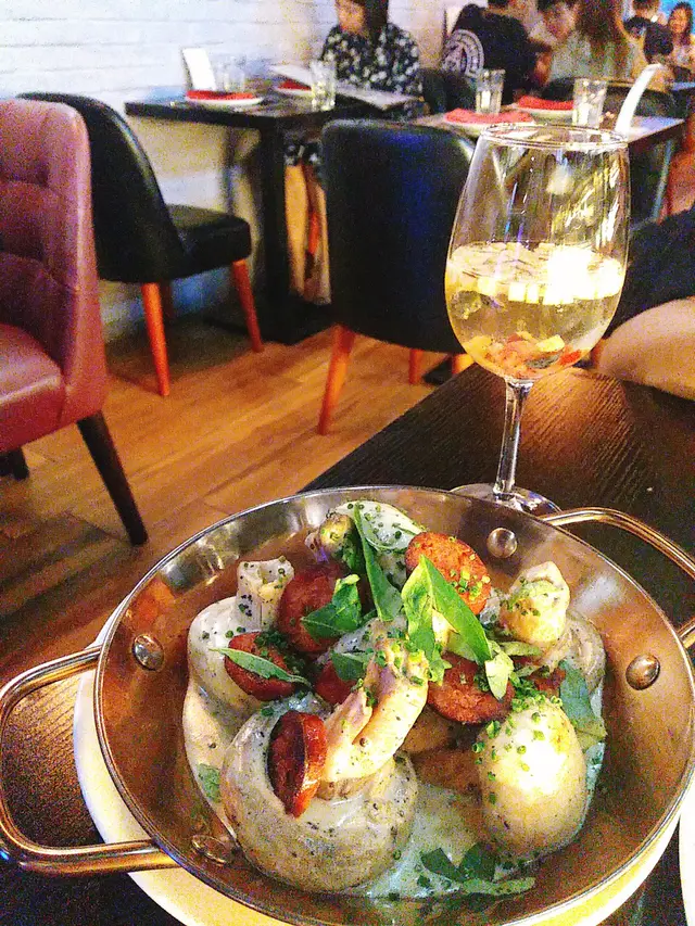 Mushroom in Black Truffle Cream Sauce